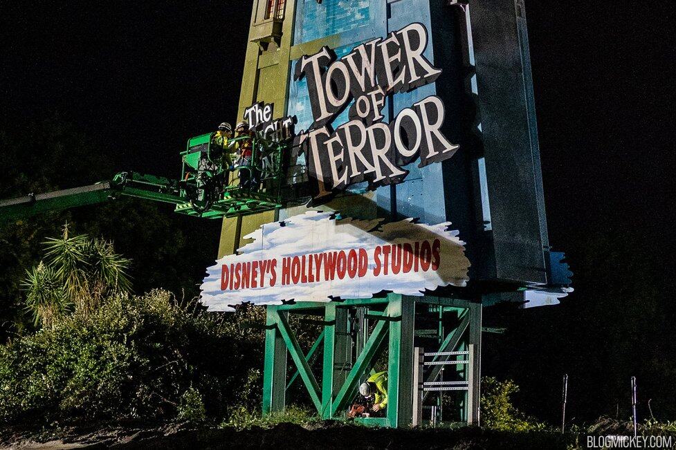 アメコミ Disney Showcase Teetering Tower Twilight Zone Tower of Terror Billboard Demolished at Disney